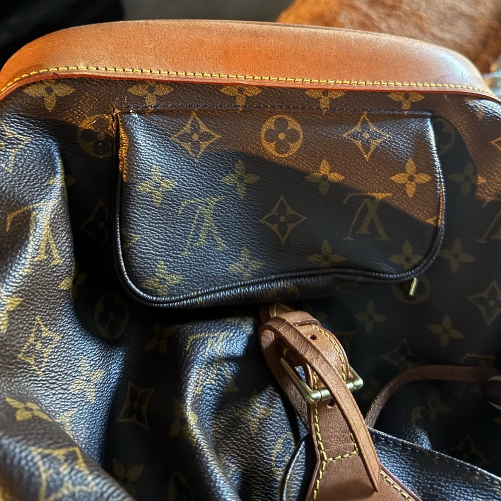 Louis Vuitton Montsouri MM Backpack - Picture 13 of 16